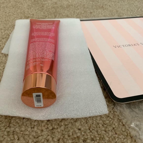NWT Victoria Secret tanning lotion - Picture 4 of 5